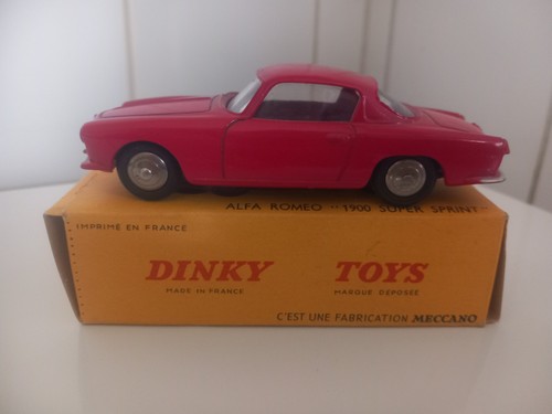 Dinky toys alfa romeo - dinky,