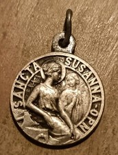 Médaille Religieuse Ancienne Ste Suzanne 