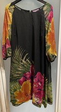 robe taillissime parfait état