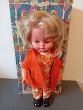 VINTAGE POUPÉE MARCHEUSE