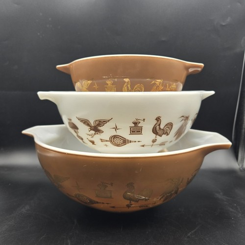 Vintage set pyrex early - of,