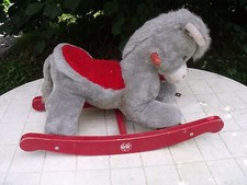 cheval a bascule et roulant   en peluche a refaire ( en LICORNE) Marque GYGY 