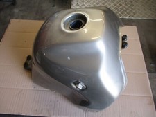 Réservoir d'essence pour