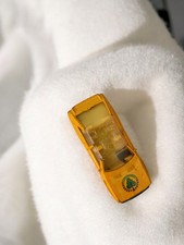 Voiture miniature ancienne