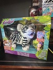 Hasbro FurReal Roarin Ivory
