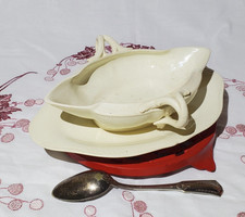 Saucière en faïence de Creil et Monterau modèle Rousseau, terre de fer