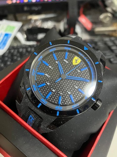 Montre scuderia ferrari - montre,