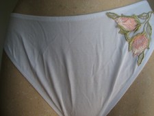 string Eprise Lise Charmel
