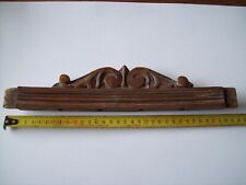 ANCIEN FRONTON EN BOIS 