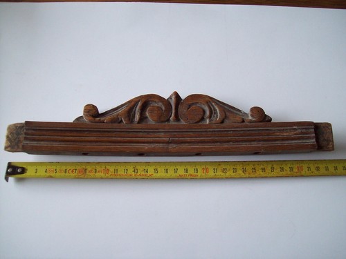 Ancien fronton bois - fronton,