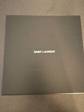 YVES SAINT LAURENT boîte pour