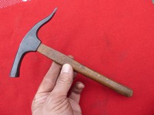 petit marteau de cordonnier ou  tapissier ou autre métier outil ancien