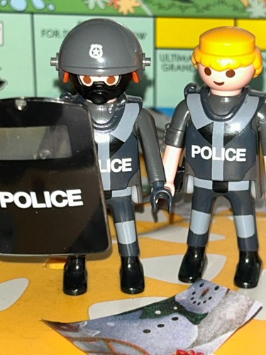 Playmobil police please visit - playmobil,