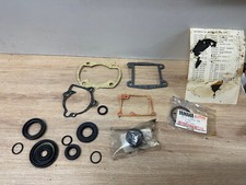 UN LOT DE JOINT MOTEUR ET