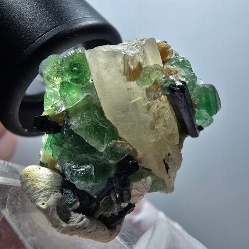 Fluorite fantôme tourmaline - fluorite, fantôme,