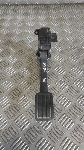 Pédale accélérateur - ,
