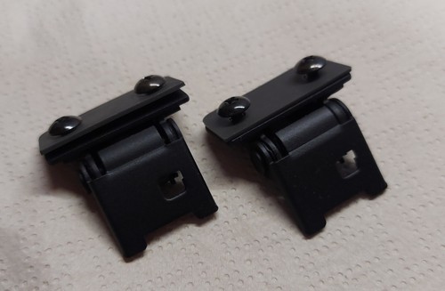 Dust cover lid hanginges - cover,