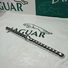 Nouvelle plinthe arrière chromée Jaguar Daimler XJ40 BDC4551