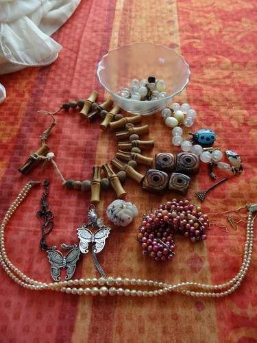 Lot loisirs créatifs perles - lot=,