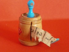 Ancien mètre de couturière forme de TONNEAU buis tourné Gex la Faucille