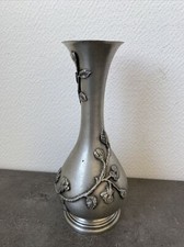 ancien soliflore vase etain poincon soleil decor fleur relief deco retro