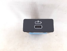 Prise USB BMW 1 F40 2 F44 F45 F46 G42 5 G30 8 G14 G15 G16 8711940 