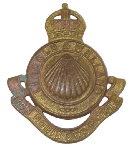 Cap badge lincoln welland - &,