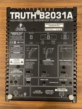 Behringer Truth B2031A Plate