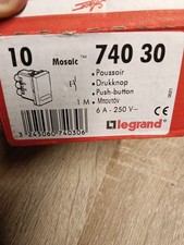 Poussoir Legrand MOSAIC 74030   ANCIEN MOSAIC  