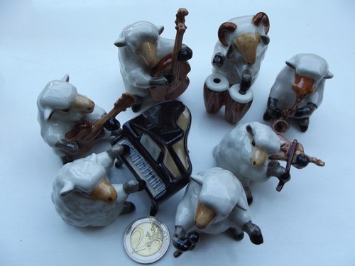 Miniature animal mouton - miniature, piano
