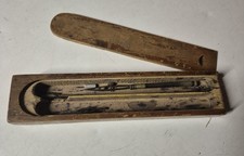 Boîte à plume ancienne