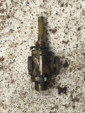 # robinet essence 125 peugeot
