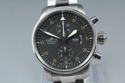 Avec boîte montre - [avec,