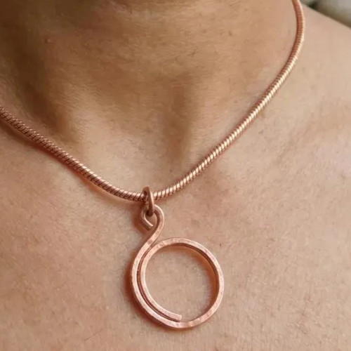 Médaillon pendentif cercle