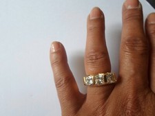 bague en plaqué or, trio de zirconiums facettés, t. 54