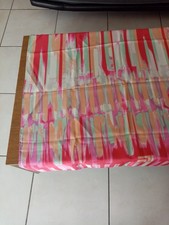 Grand foulard marque GUY LAROCHE PARIS carré 86x83 cm femme tres bon etat