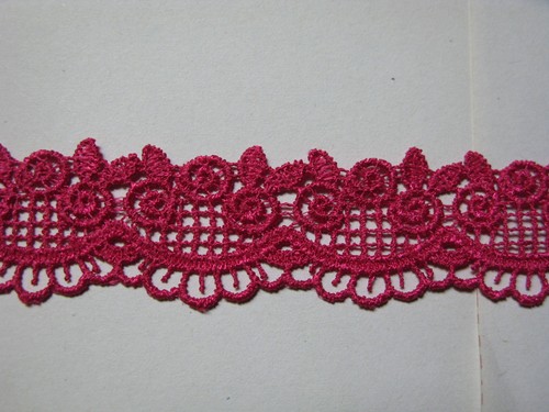 Galon dentelle coloris - , au
