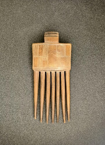 Ancien peigne africain - africain, en