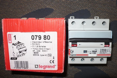 Disjoncteur differentiel 4pole - disjoncteur,