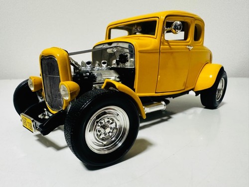 Ertl 32ford deuce amegra 18 - ertl,