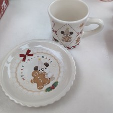 Ensemble tasse et assiette