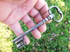 131mm, Ancienne Clé Cuisse de