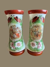 PAIRE DE GRANDS VASES EN OPALINE DECOR BUCOLIQUE NAPOLEON III