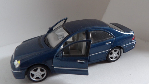 Mercedes classe mb c320 - 1/43,