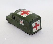 vrai Dinky toys anglais 30 H/624 - Rare DAIMLER MILITARY AMBULANCE  - état A-