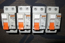 INTERRUPTEUR DIFFERENTIEL 40A