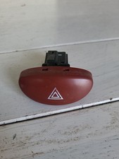 Bouton Warning Peugeot 206