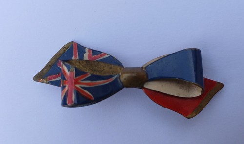 Broche ancienne commémorative
