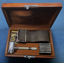 Ancien rasoir KINDAL en coffret luxe