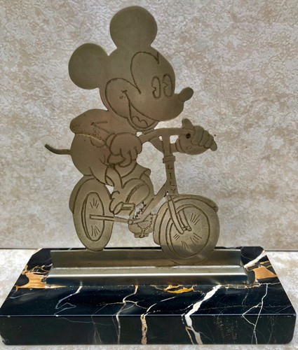 Mickey mouse sculpture presse - mickey,
